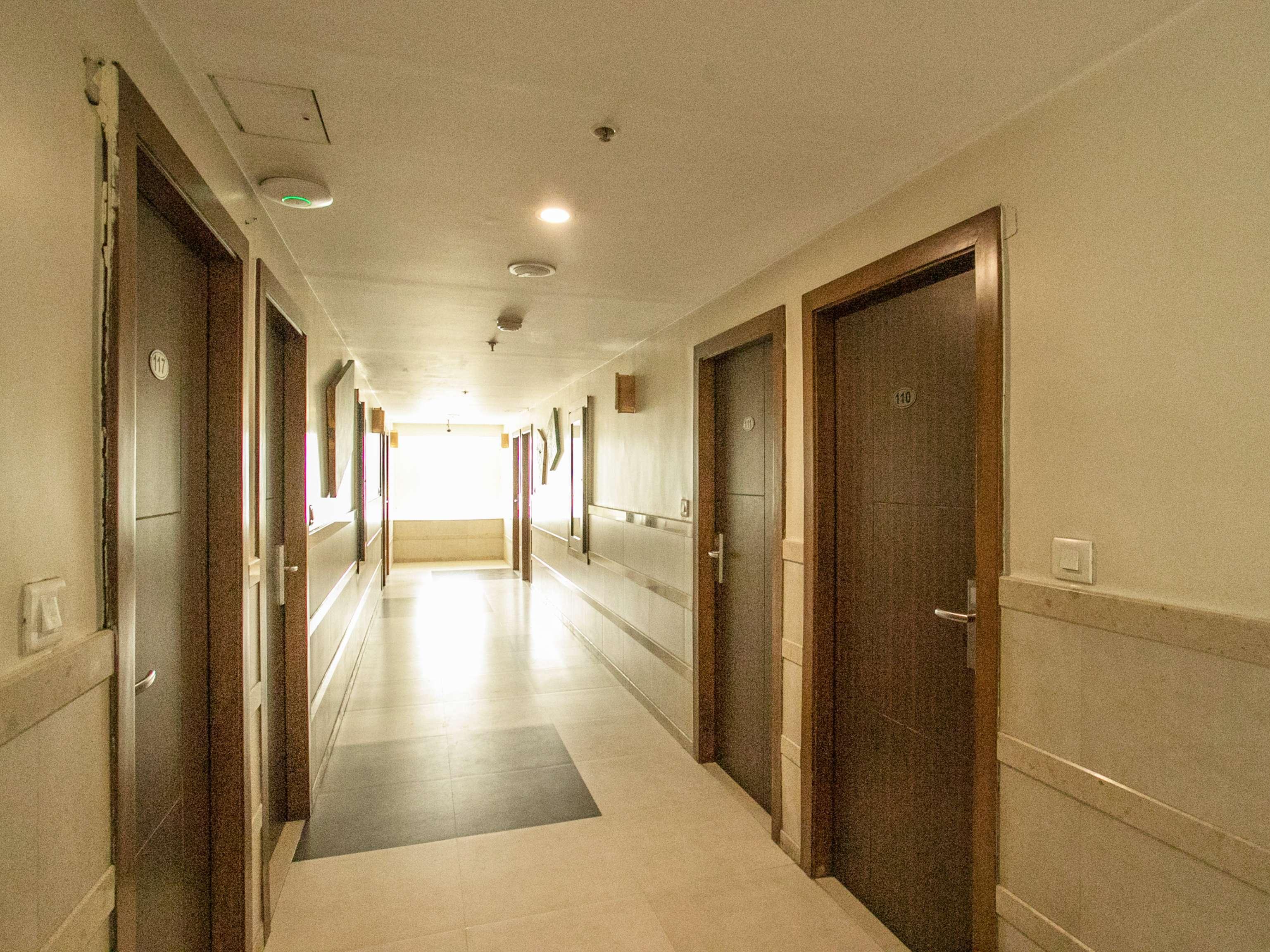 העיר בנגלור Capital O 14972 Hotel Ekaa מראה חיצוני תמונה