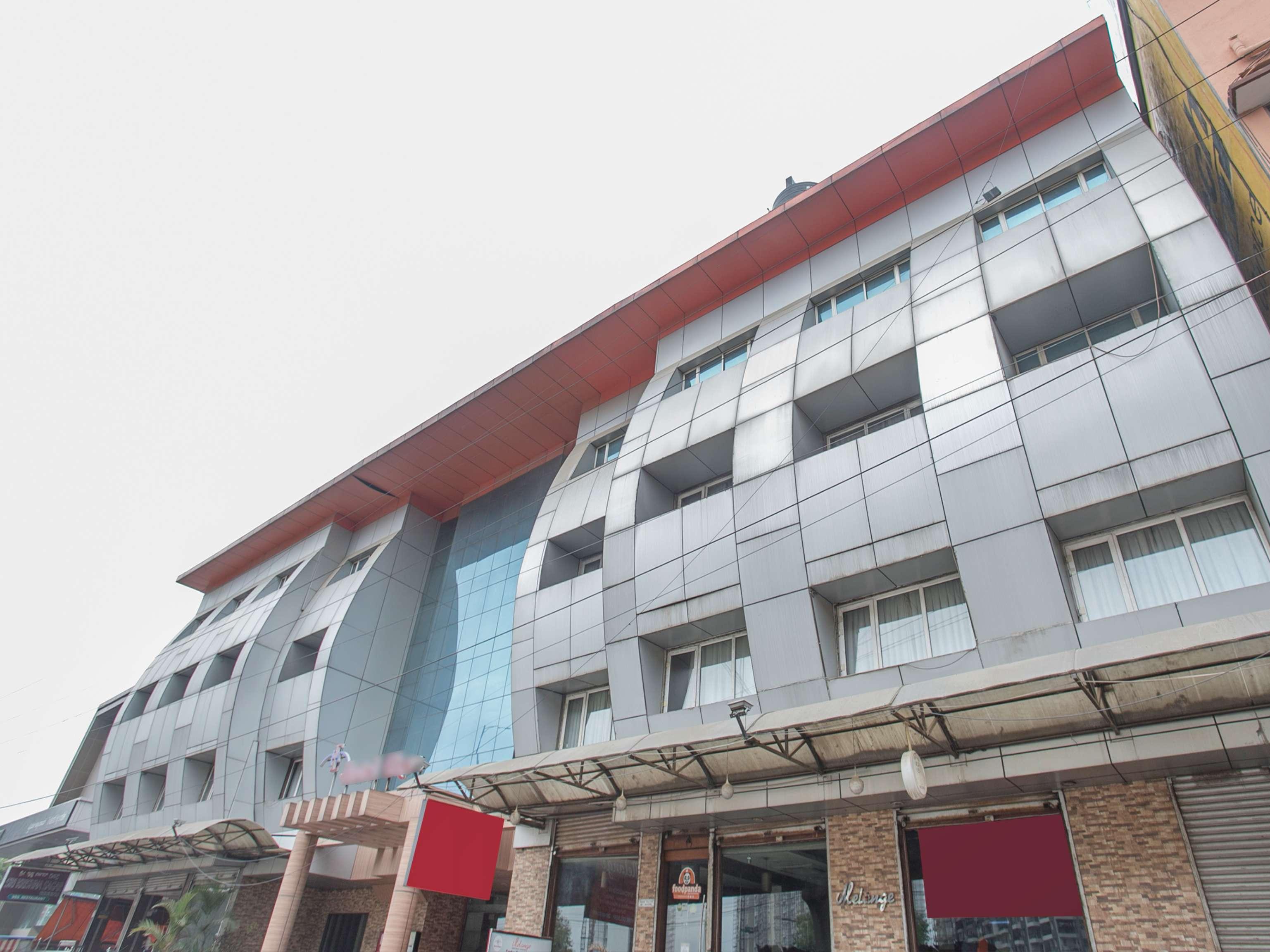 העיר בנגלור Capital O 14972 Hotel Ekaa מראה חיצוני תמונה
