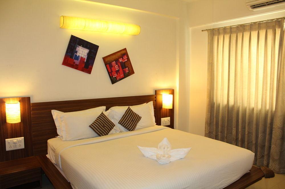 העיר בנגלור Capital O 14972 Hotel Ekaa מראה חיצוני תמונה